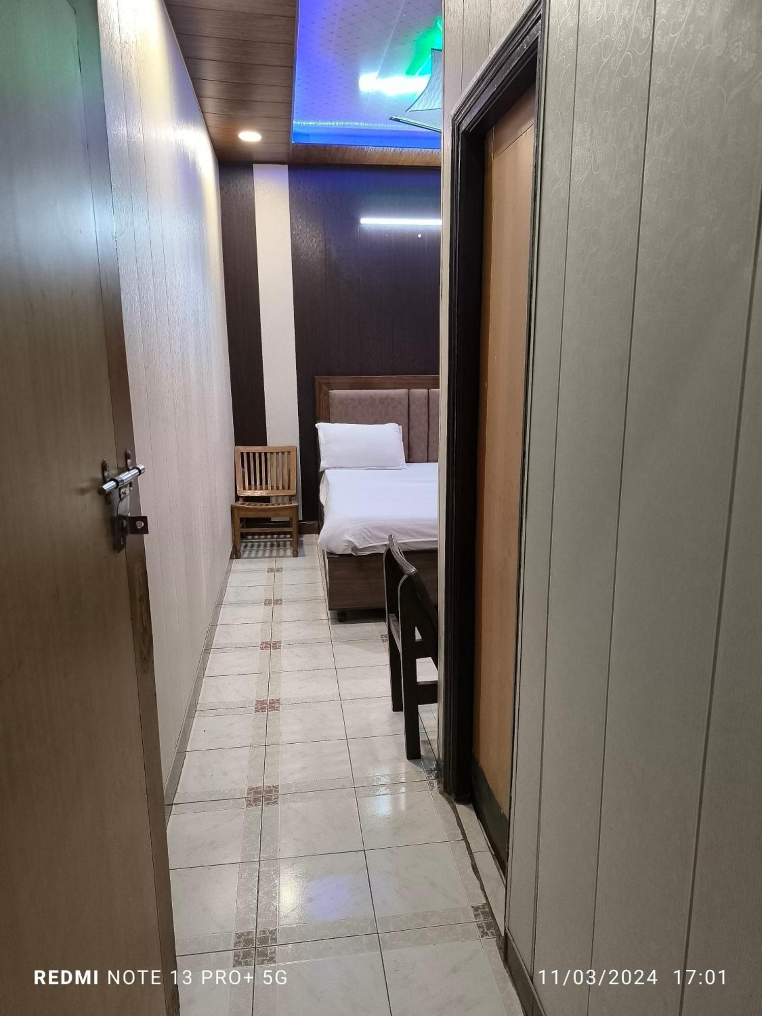 Hotel Diamond Palace 45C Chandīgarh Eksteriør bilde